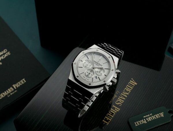audemars piguet royal oak chronograph 41mm silver toned dial 26320st oo 1220st 02 watch 9262 1dp2h