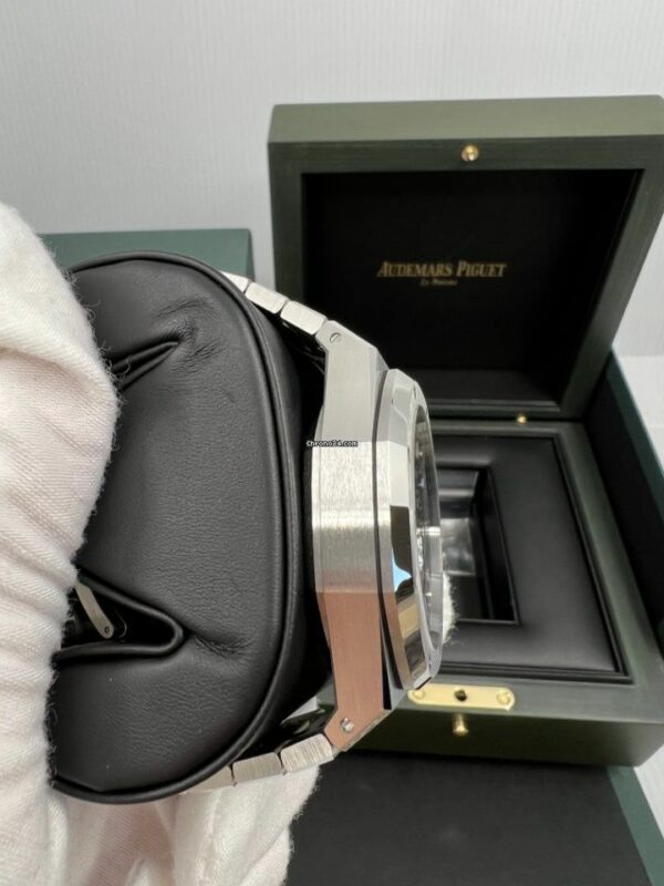 audemars piguet royal oak chronograph blue dial 41mm watch 5275 xqm67