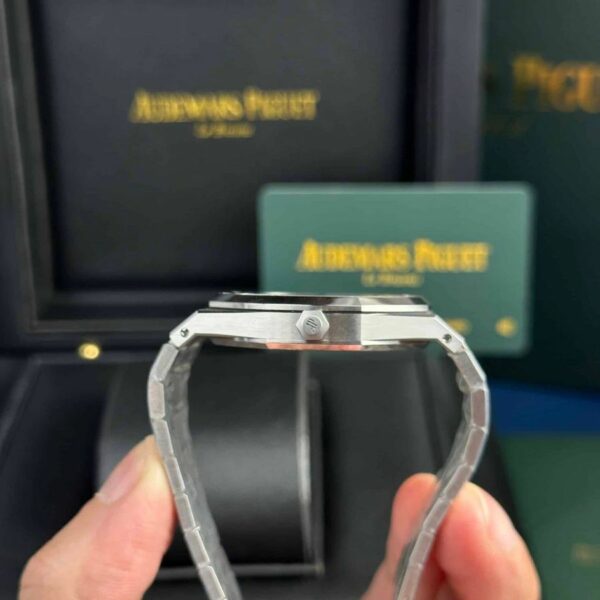 audemars piguet royal oak jumbo 15202pt oo 1240pt 01 watch 8279 eabdy