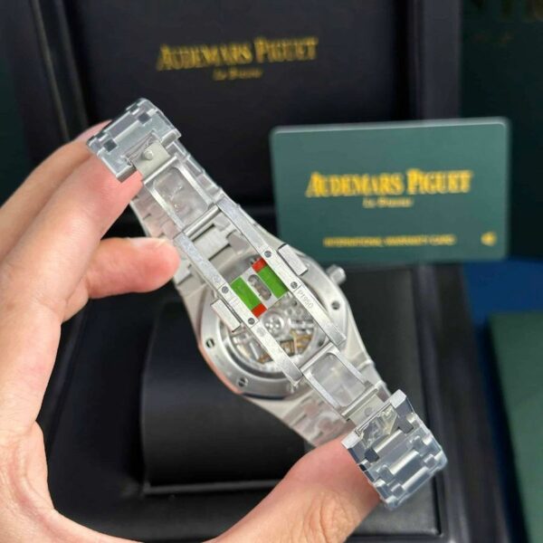 audemars piguet royal oak jumbo 15202pt oo 1240pt 01 watch 9382 4roqn