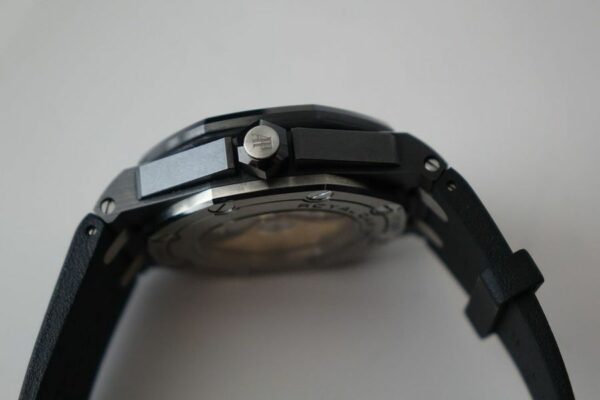 audemars piguet royal oak offshore diver black 42mm watch 15707ce 8983 mupls