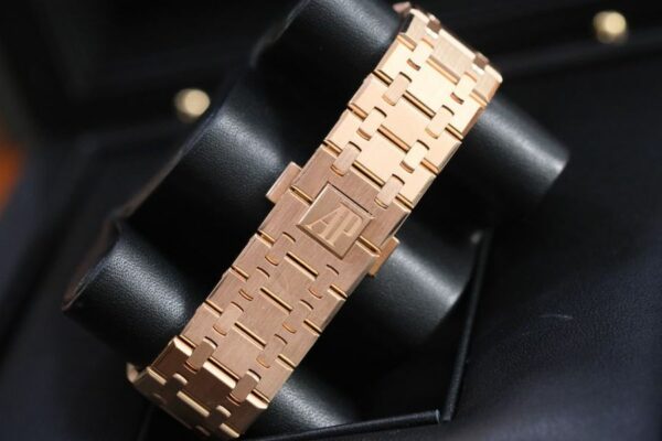 audemars piguet royal oak selfwinding chronograph 18k rose gold watch 26331oroo1220or01 9377 h4gxr