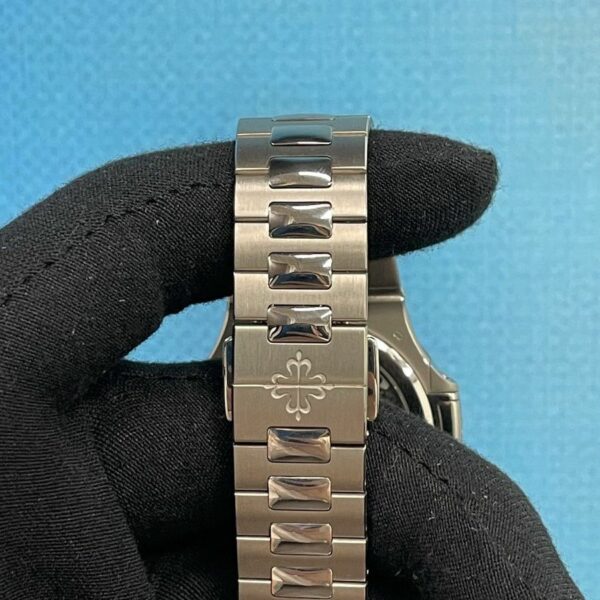 patek philippe nautilus white gold 5740 1g 001 with blue sunburst dial watch 5752 ntofb